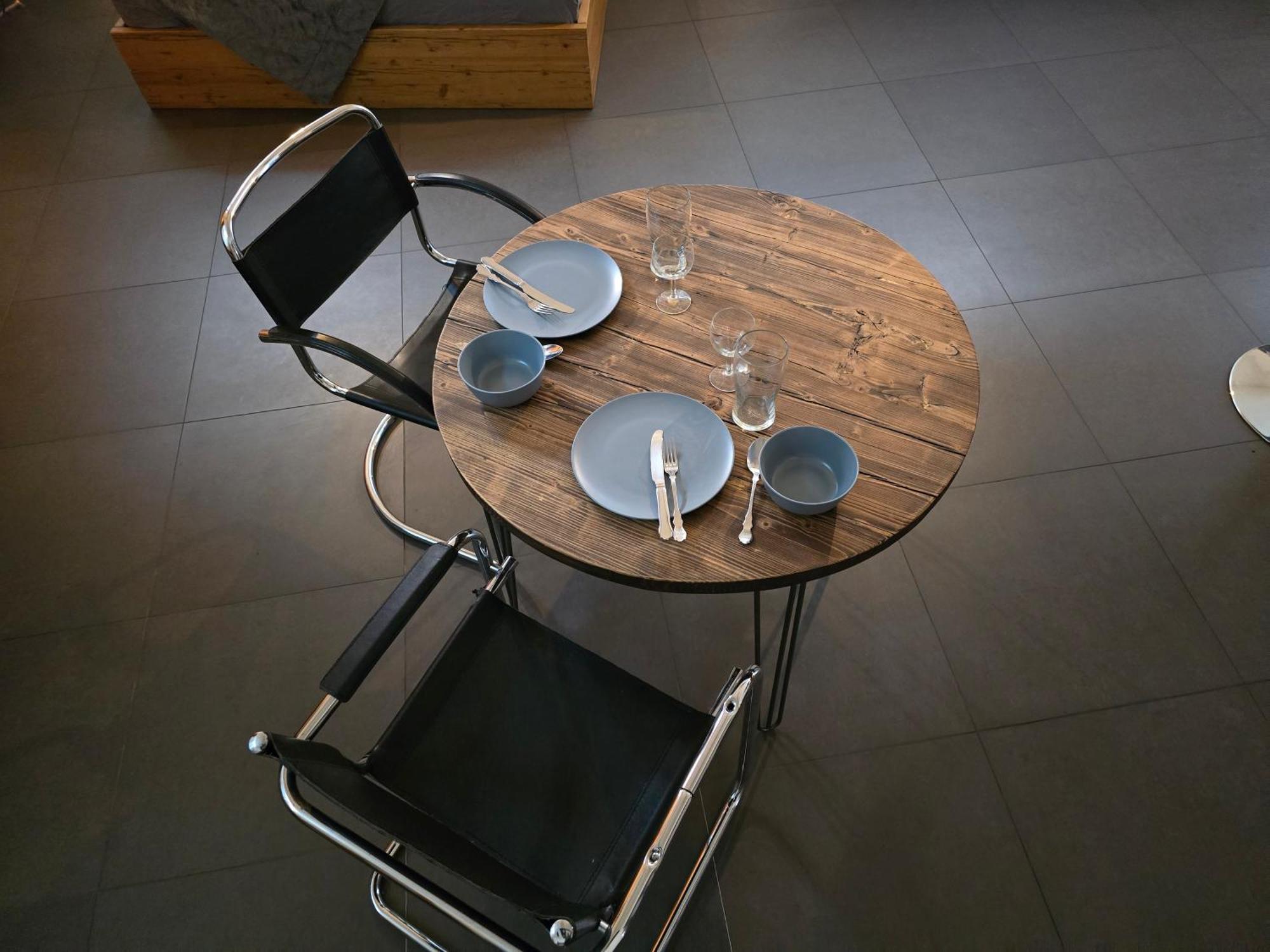 Luftiges Upcycling Im Eg - Zentral Berlin